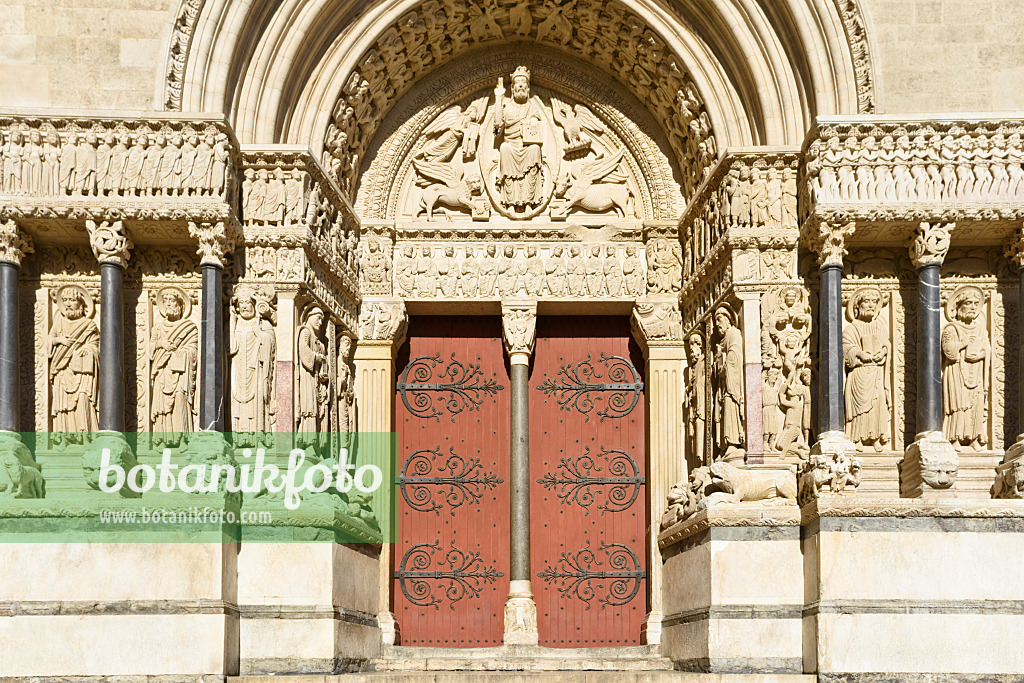 557234 - Cathédrale Saint-Trophime, Arles, Provence, Frankreich