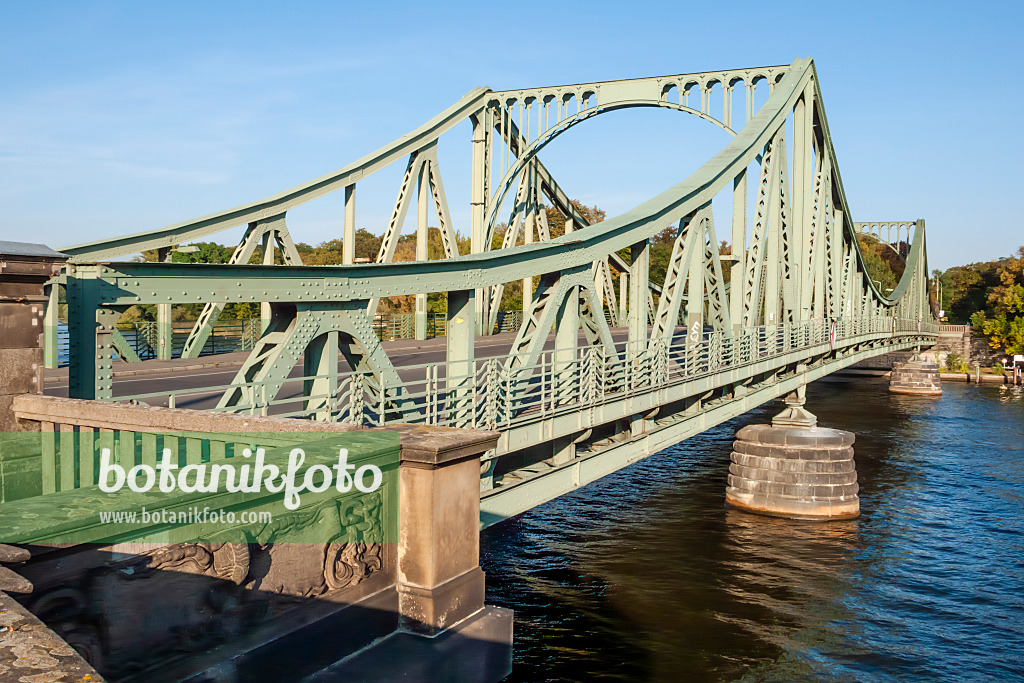 452246 - Glienicker Brücke, Potsdam, Deutschland