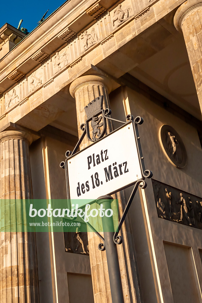 452224 - Platz des 18. März am Brandenburger Tor, Berlin, Deutschland