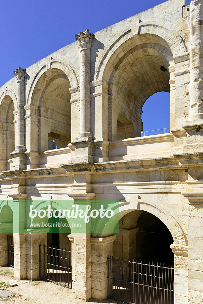 557233 - Amphitheater, Arles, Provence, France