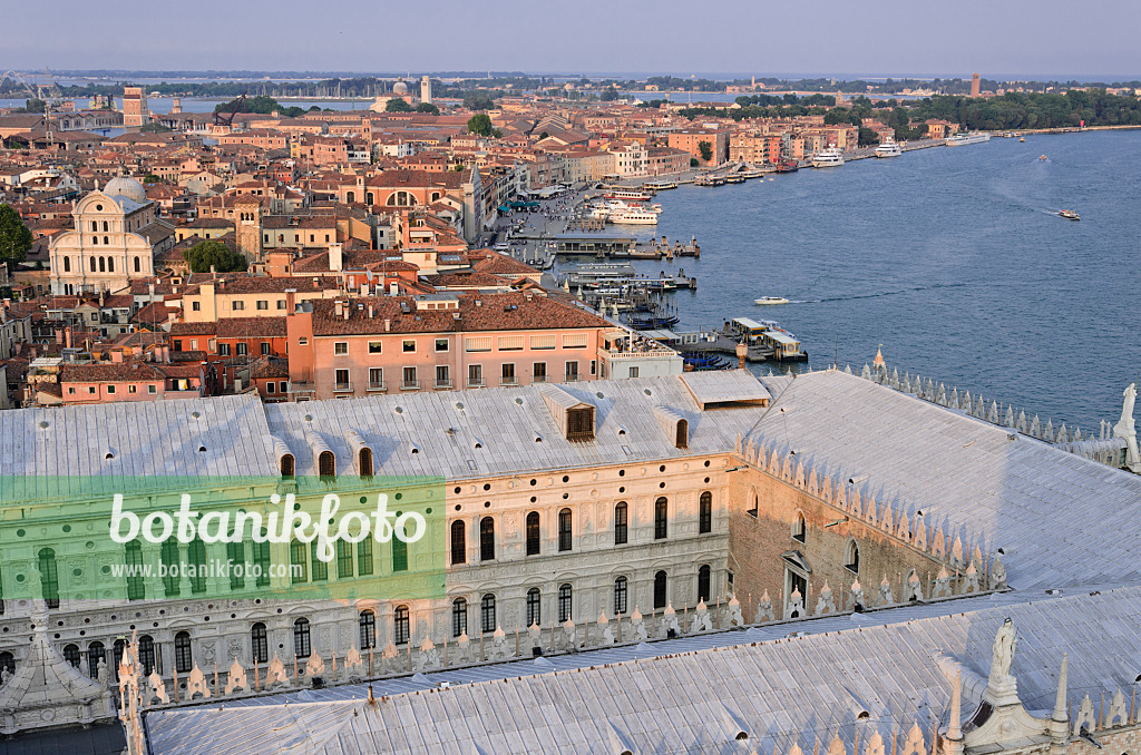 568108 - Doge's Palace, Venice, Italy