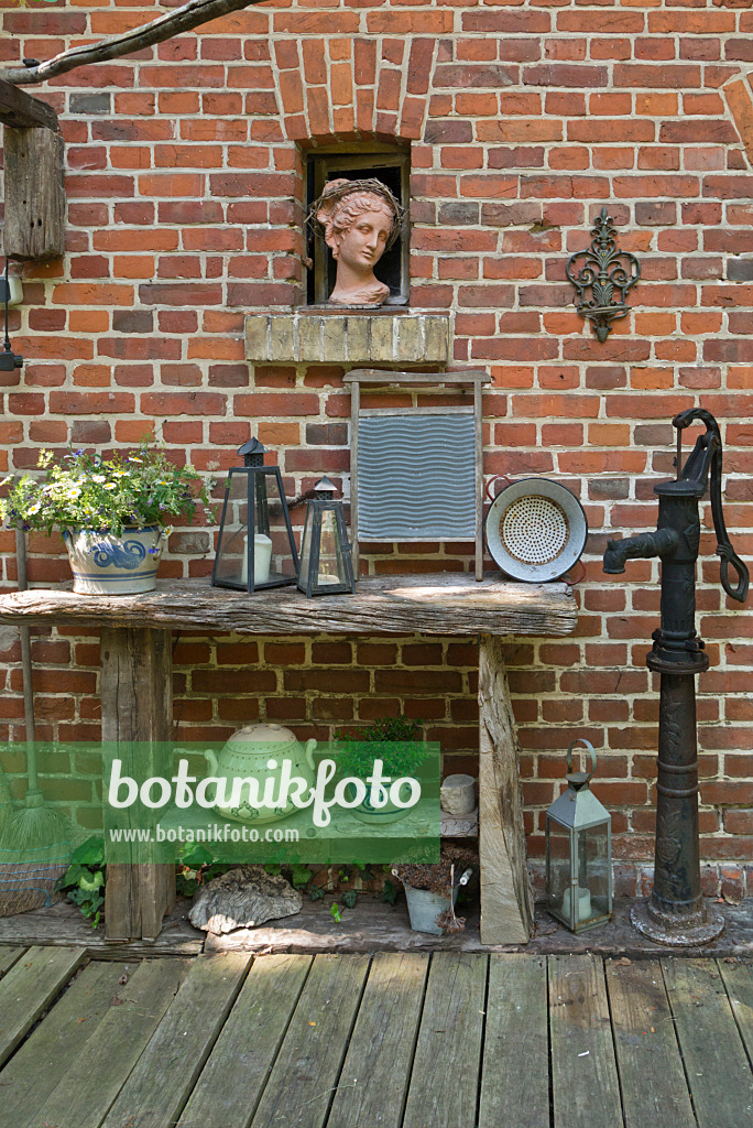 558288 - Garden decoration 558288 - Garden decoration