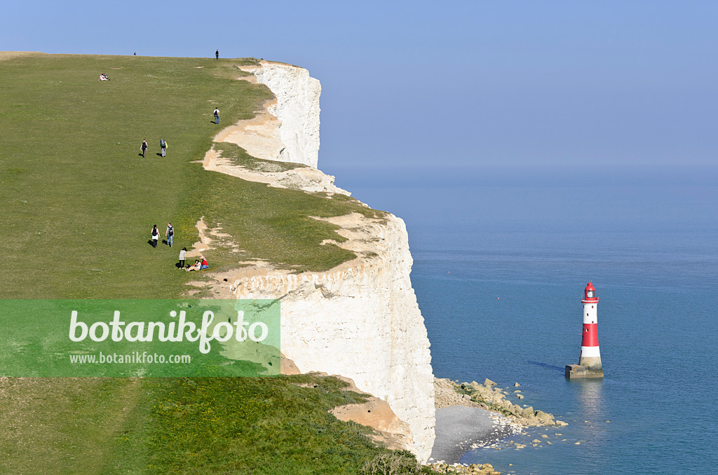 533371 - Lighthouse and chalk cliff, Beachy Head, South Downs National Park, Great Britain