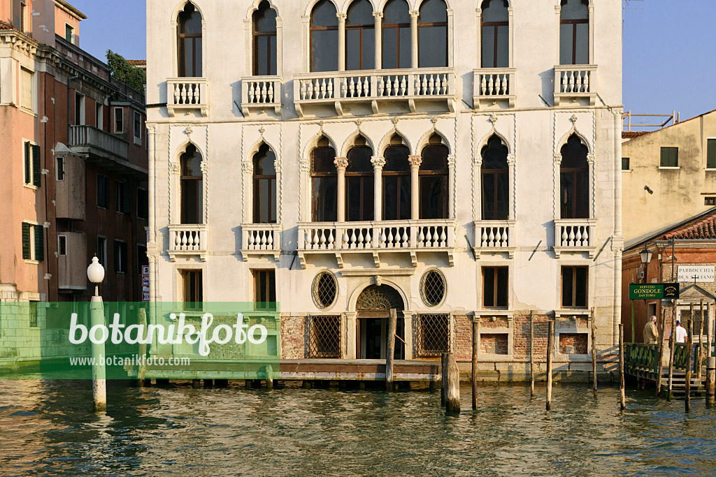 568082 - Palazzo at the Grand Canal, Venice, Italy