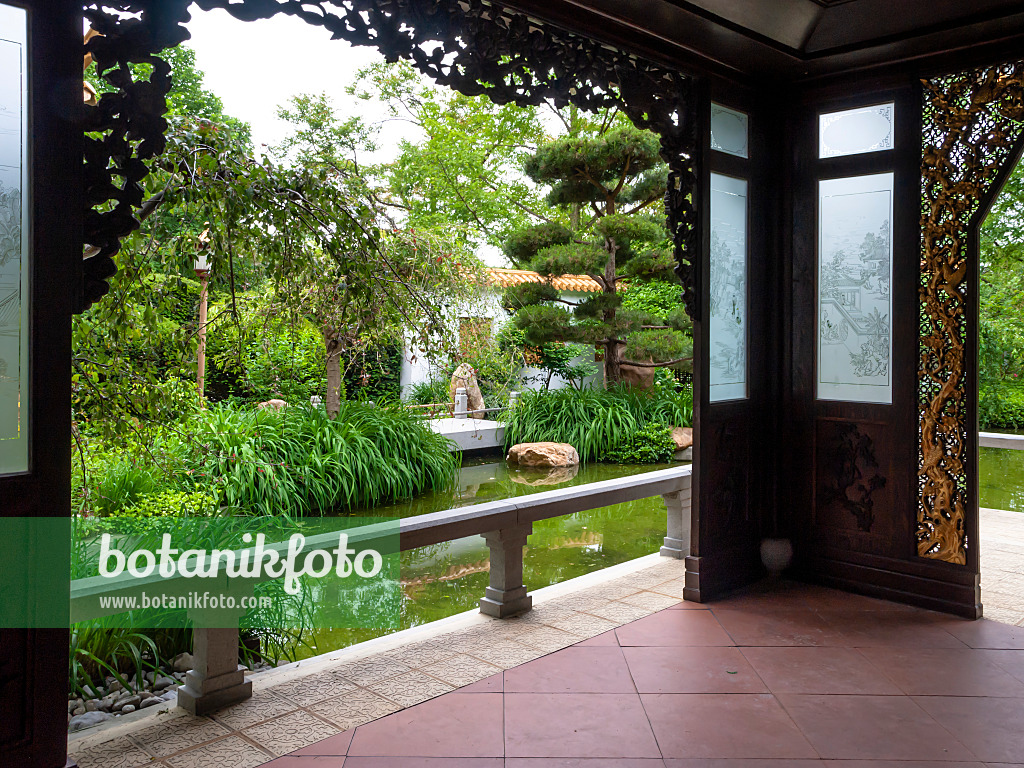 426089 - Vue d'une maison asiatique, Jardin chinois, Westpark, Munich, Allemagne