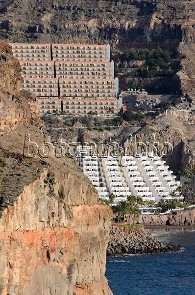 564126 - Berghang mit Hotels und Ferienanlagen, Taurito, Gran Canaria, Spanien