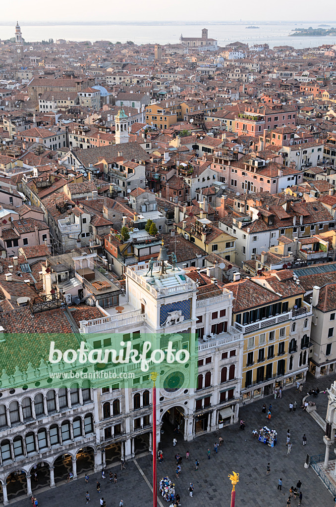 568104 - Markusplatz, Venedig, Italien