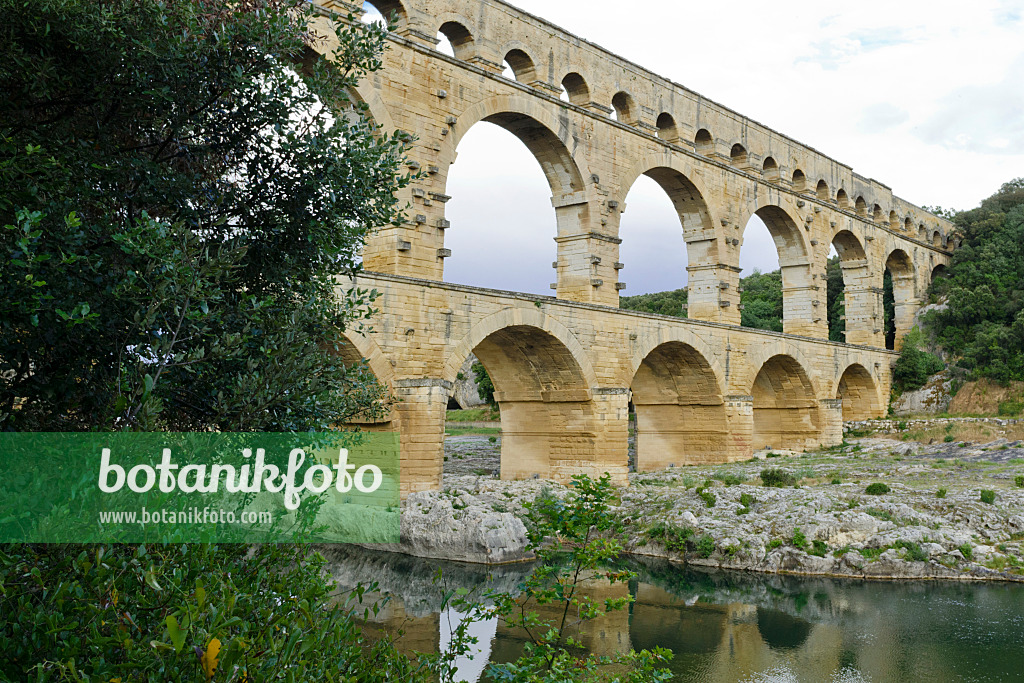 557080 - Pont du Gard, Languedoc-Roussillon, Frankreich