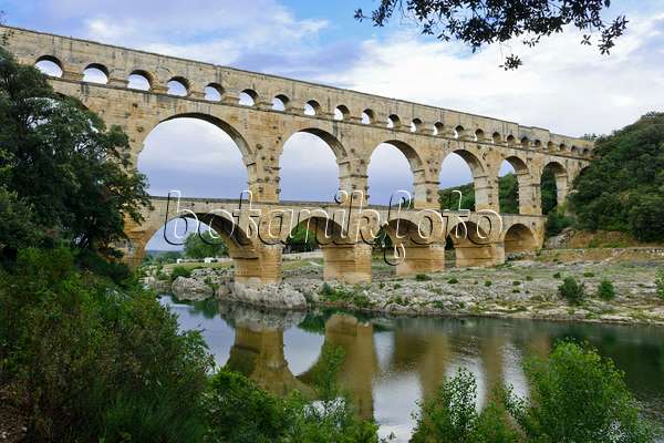 557083 - Pont du Gard, Languedoc-Roussillon, Frankreich