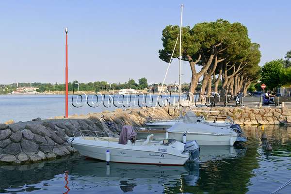 568024 - Yachthafen am Gardasee, Italien