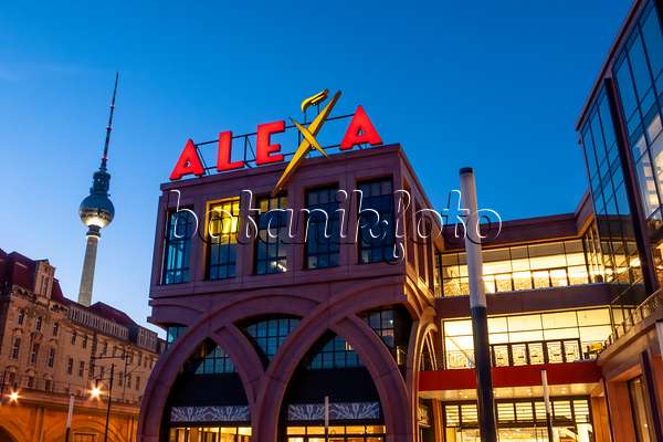 453035 - Centre commercial Alexa et tour de télévision, Berlin, Allemagne