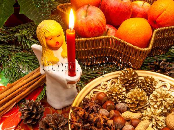 444066 - Décoration de Noël avec le Christ Enfant