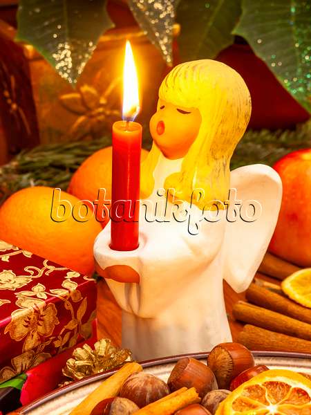 444099 - Décoration de Noël avec le Christ Enfant