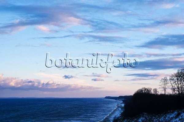 372031 - Evening clouds over the Baltic Sea, Usedom, Germany