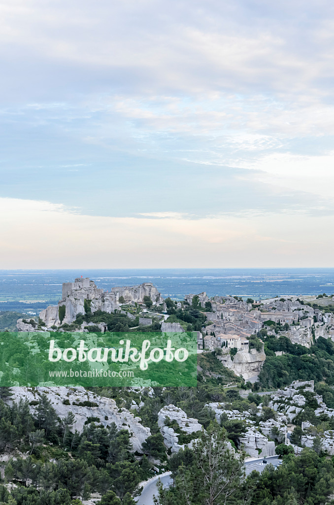 557197 - Les Baux-de-Provence, Provence, France