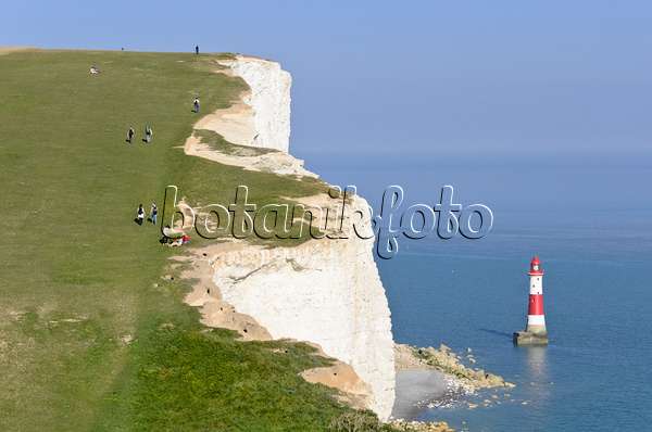 533371 - Lighthouse and chalk cliff, Beachy Head, South Downs National Park, Great Britain