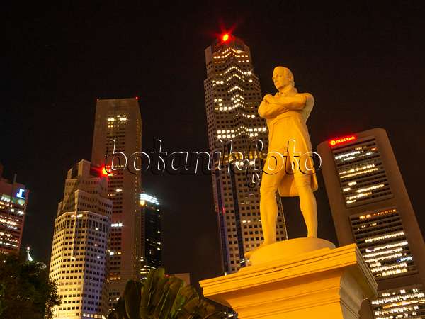 411226 - Monument à Stamford Raffles, Singapour