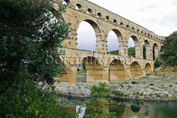 557080 - Pont du Gard, Languedoc-Roussillon, France