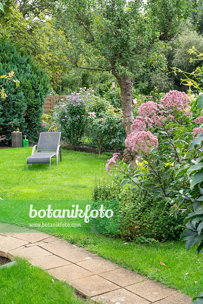 625001 - Deck chair on a lawn