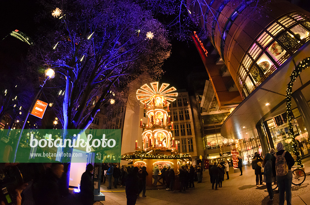563006 - Décoration de Noël sur la Potsdamer Platz, à Berlin, en Allemagne