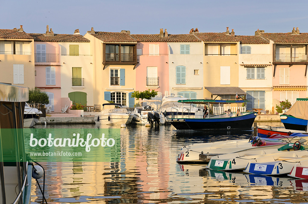 569069 - Ferienhäuser am Hafen, Port Grimaud, Frankreich