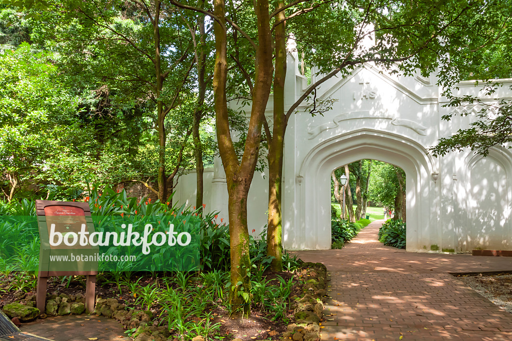 455424 - Gothic Gate, Fort Canning Park, Singap0ur