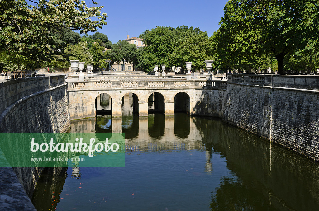 557314 - Jardins de la Fontaine, Nîmes, France