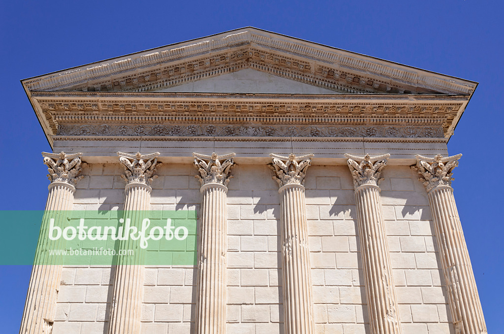 557241 - Maison Carrée, Nîmes, France