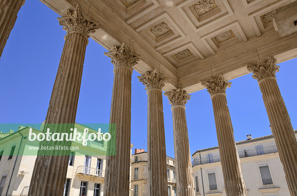 557245 - Maison Carrée, Nîmes, France