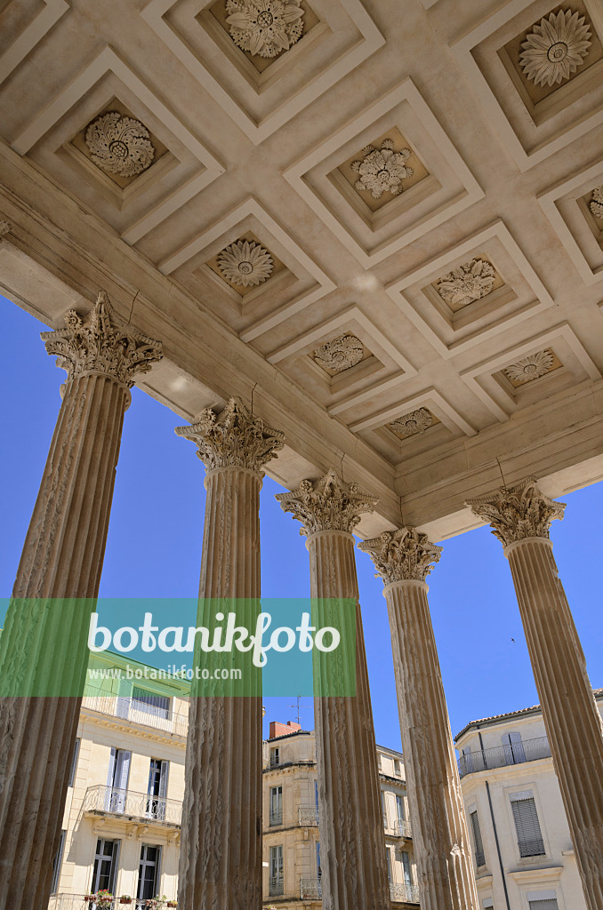 557246 - Maison Carrée, Nîmes, France