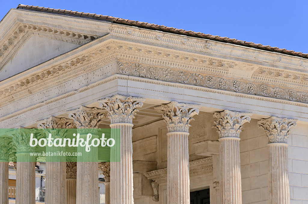 557251 - Maison Carrée, Nîmes, France