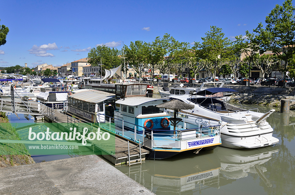 557148 - Marina, Beaucaire, France