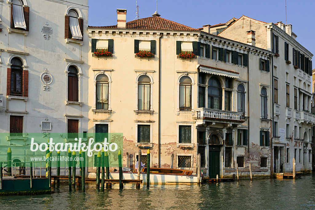568070 - Palazzi at the Grand Canal, Venice, Italy