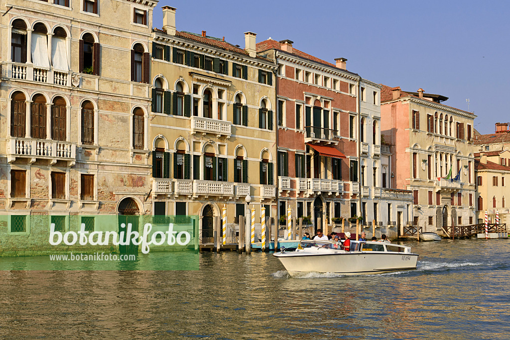 568071 - Palazzi at the Grand Canal, Venice, Italy