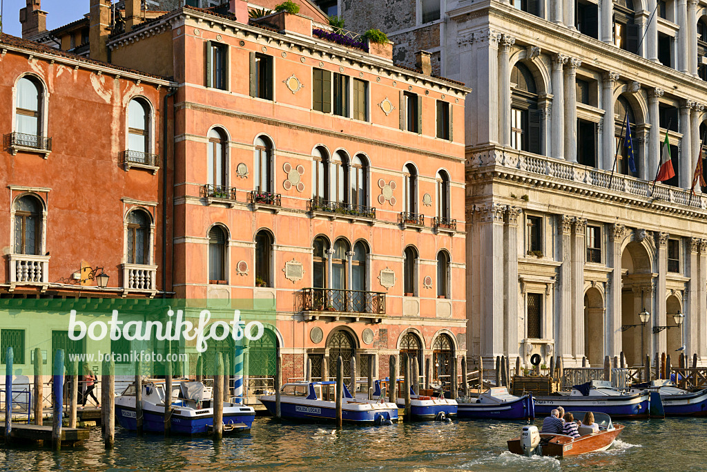 568080 - Palazzi at the Grand Canal, Venice, Italy