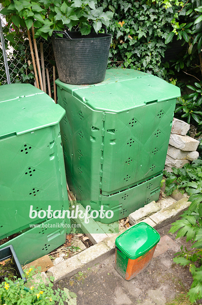 474165 - Plastic compost bin