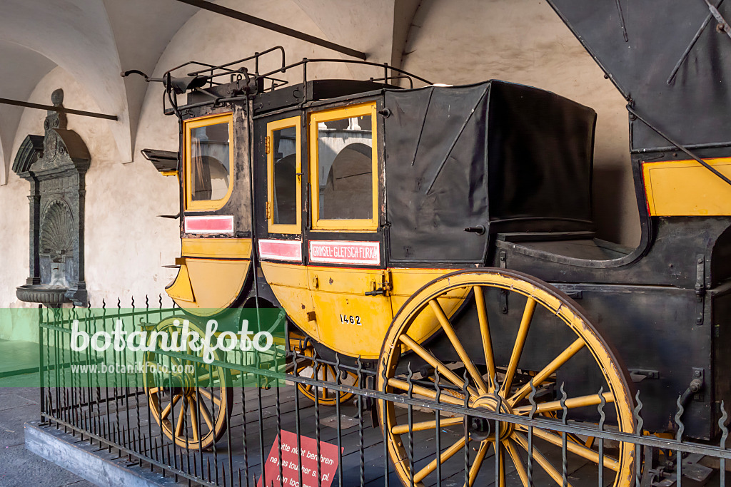 453069 - Postkutsche im Stockalperpalast, Brig, Schweiz