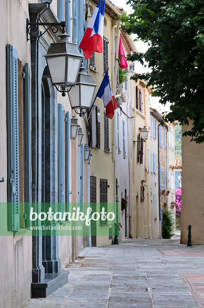 569052 - Rathaus, Grimaud, Frankreich