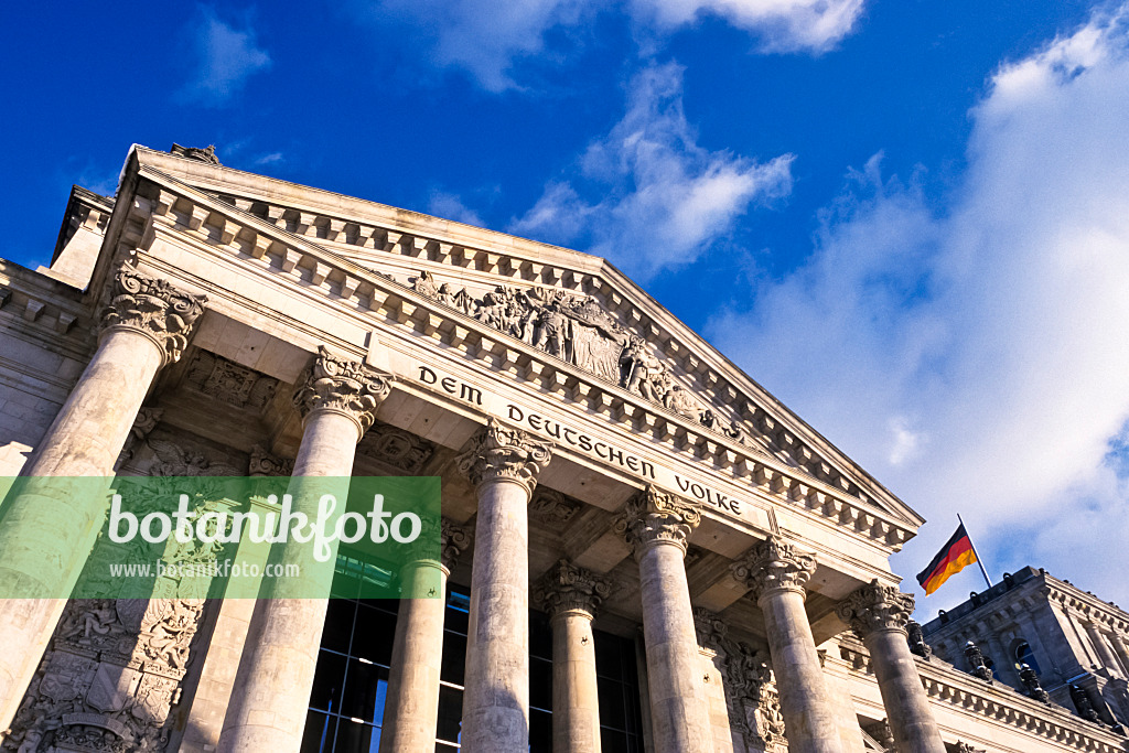 375016 - Reichstag Building, Berlin, Germany