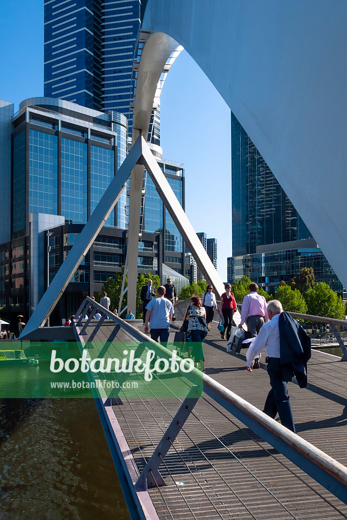 455171 - Southgate Footbridge at Yarra River, Southbank, Melbourne, Australia