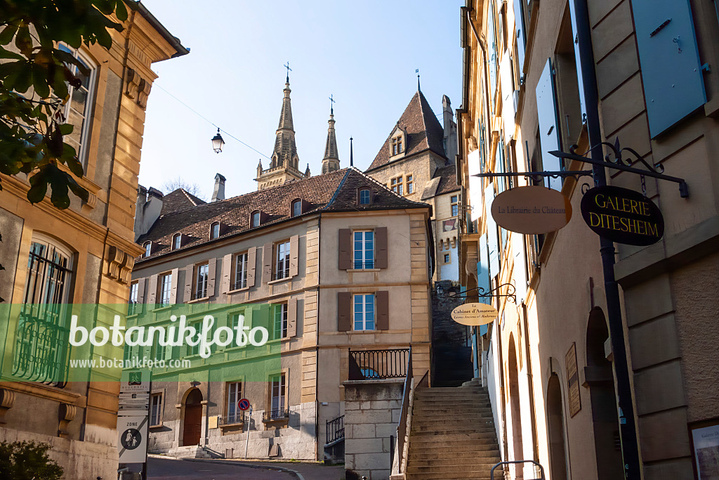 453135 - Vieille ville et château, Neuchâtel, Suisse
