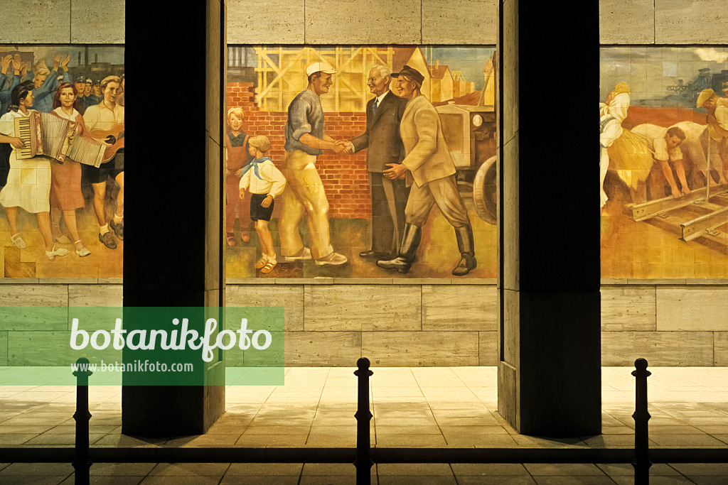 385001 - Wall frieze at the Ministry of Finance, Berlin, Germany