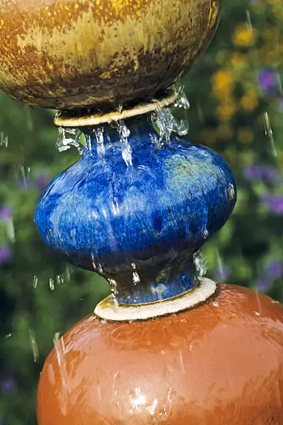 395002 - Artistic fountain column made of coloured balls