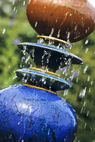 395003 - Artistic fountain column made of coloured balls and discs