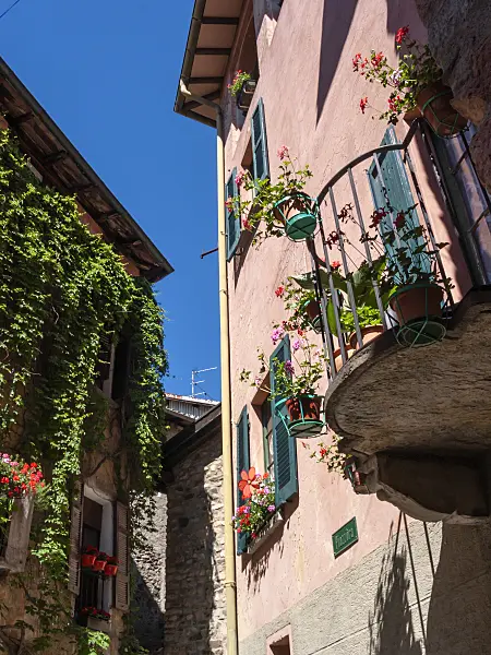 414096 - Balcony with flowers, Carona, Switzerland