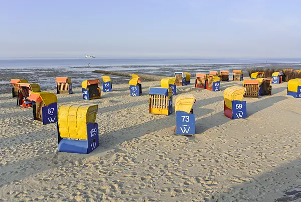 525102 - Beach chairs, Cuxhaven, Germany