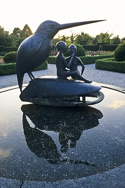 379071 - Bird Fountain, Britzer Garten, Berlin, Germany