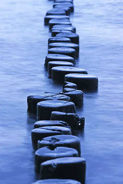 382037 - Brise-lames sur la côte de la Baltique, Allemagne