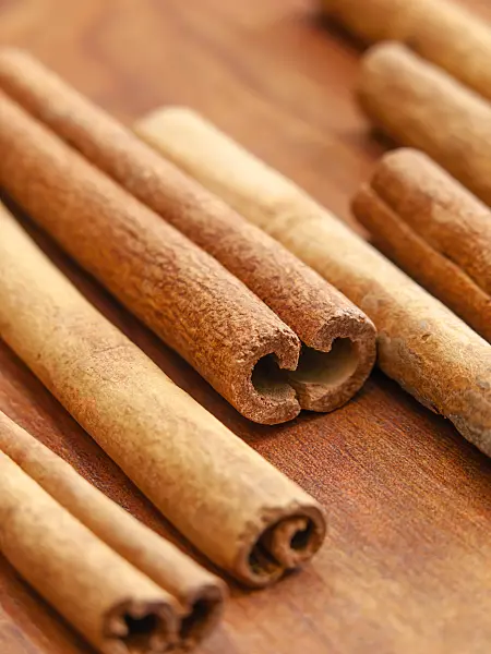 444103 - Cassia-Zimt (Cinnamomum aromaticum)