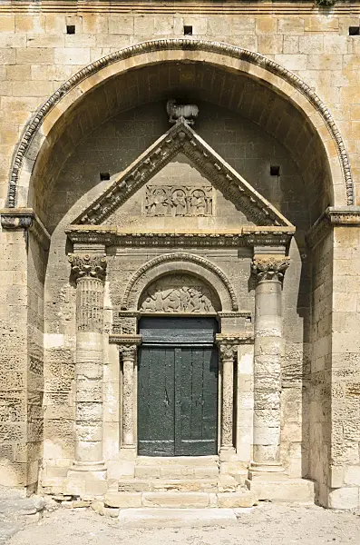 557193 - Chapelle Saint-Gabriel, Alpilles, Provence, France